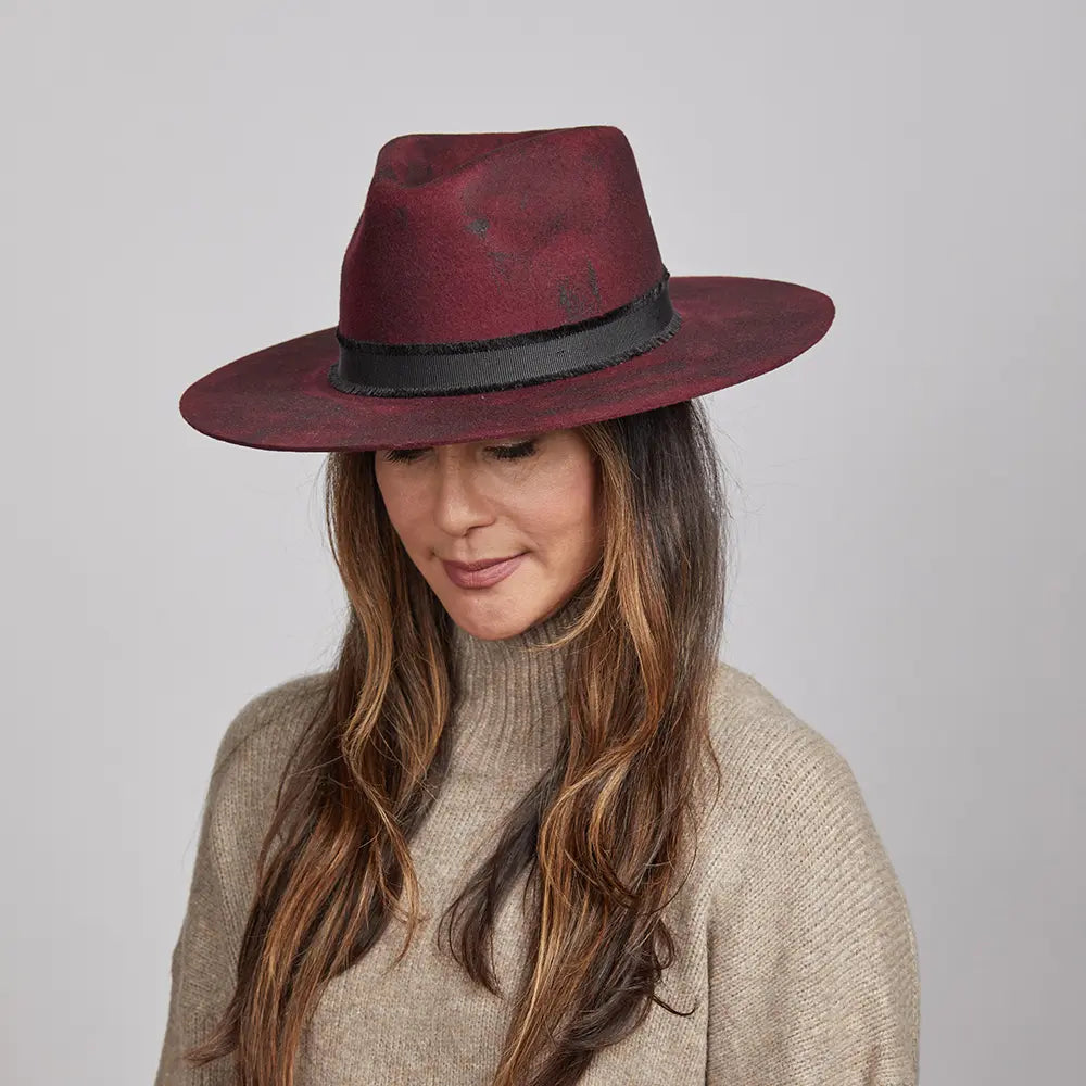 Bordeaux hat