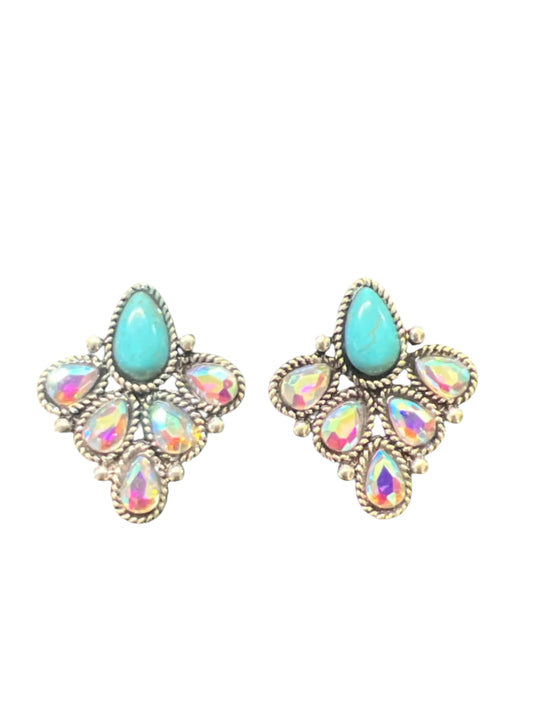 Western Teardrop Stone studs